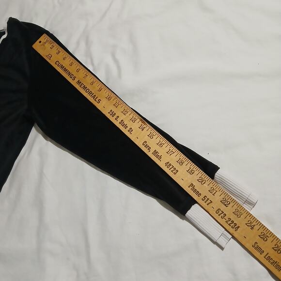 Christmas Top XL Snowmen Black Velour Built in Blouse at Hem & Cuffs Clover+Pine - Picture 11 of 13